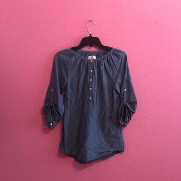 H&M Tops - H&M blue top with buttons